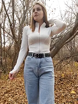 Snapshot of YOOUR_EVAA chatting on October 29, 9:00 am YOOUR EVAA online show from October 29, 9:00 am