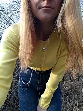 Snapshot of YOOUR_EVAA chatting on November 20, 8:58 am YOOUR EVAA online show from November 20, 8:58 am