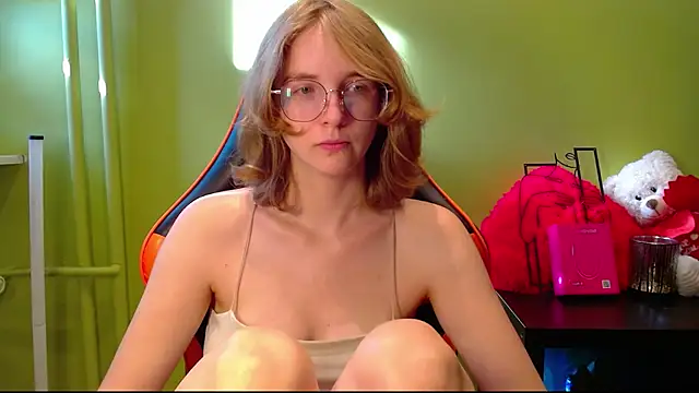 juicyPenny online show from July 26, 6:21 am