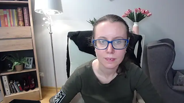 sweetxLizzy online show from March 18, 5:32 am