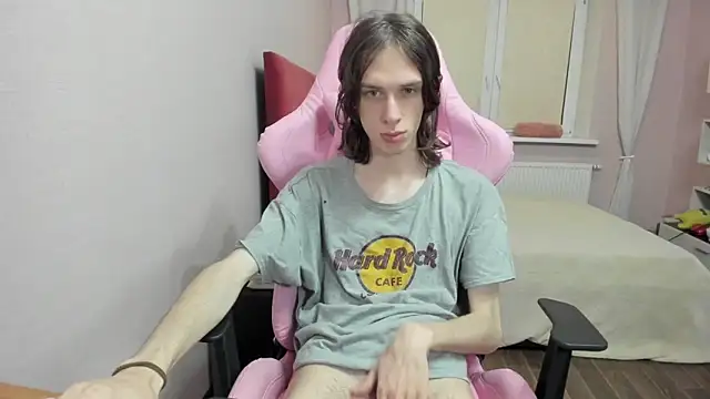 eleganc3 online show from October 3, 8:06 pm