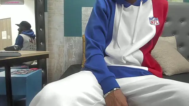 Damian Shakur online show from October 26, 1:17 pm