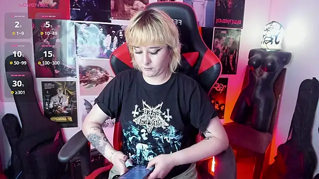 mistresscrowley666 online show from February 28, 1:17 am