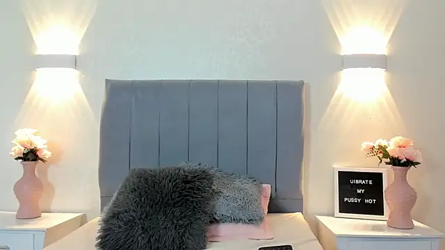 Emiily cooper x online show from November 14, 7:12 pm