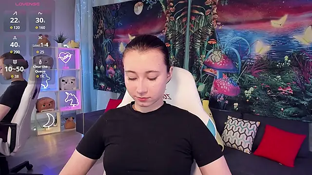 ClaraParks online show from September 22, 6:21 pm