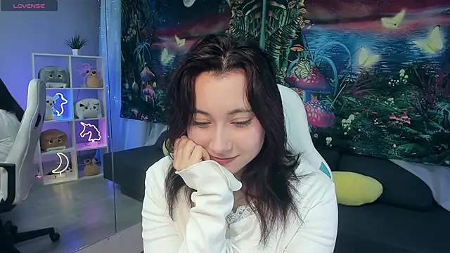 ClaraParks online show from October 21, 5:57 pm