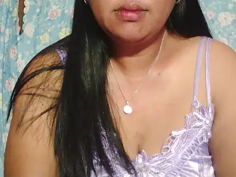 Snapshot of hotolivia34 chatting on November 22, 9:03 pm hotolivia34 online show from November 22, 9:03 pm