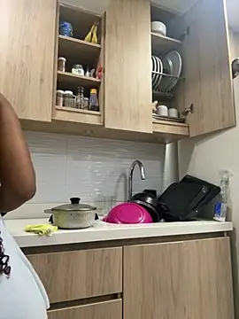 Snapshot of _Zahara_ chatting on November 8, 11:14 pm Zahara online show from November 8, 11:14 pm