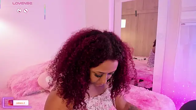 Snapshot of _Zahara_ chatting on November 25, 11:05 pm Zahara online show from November 25, 11:05 pm