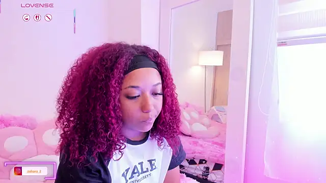 Snapshot of _Zahara_ chatting on December 17, 5:19 pm Zahara online show from December 17, 5:19 pm