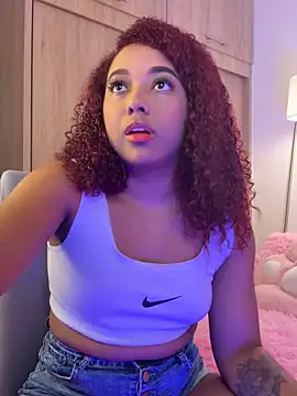 Snapshot of _Zahara_ chatting on December 19, 11:01 pm Zahara online show from December 19, 11:01 pm