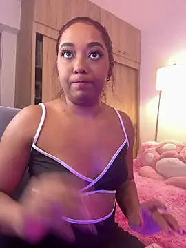 Snapshot of _Zahara_ chatting on December 20, 11:01 pm Zahara online show from December 20, 11:01 pm