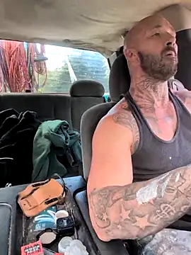 Snapshot of joeyoneill chatting on September 18, 8:11 pm joeyoneill online show from September 18, 8:11 pm