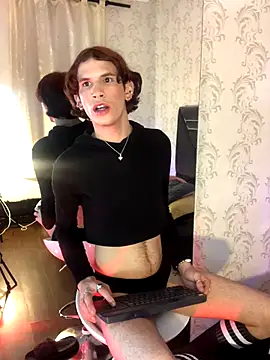 danny rios20 online show from September 16, 3:51 am