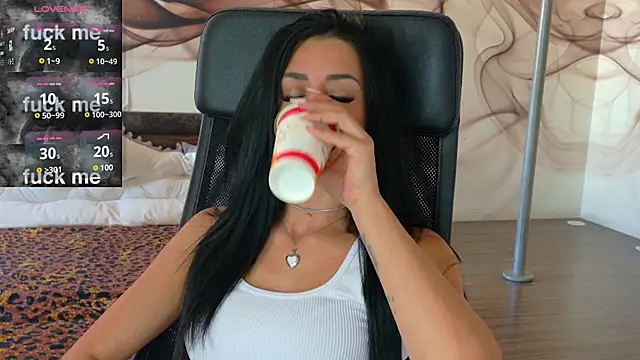 NaomiScarlet online show from September 9, 8:36 am