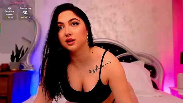 SweetySasha18 online show from April 28, 5:07 pm