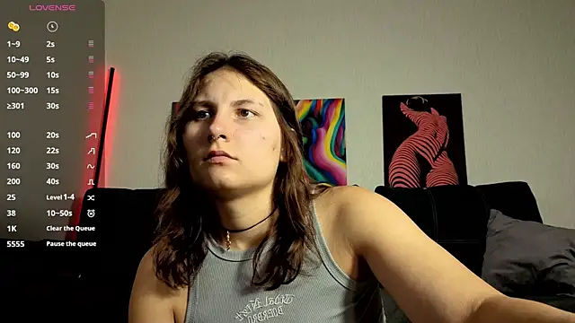 Snapshot of TrixiBell chatting on July 29, 4:32 am TrixiBell online show from July 29, 4:32 am