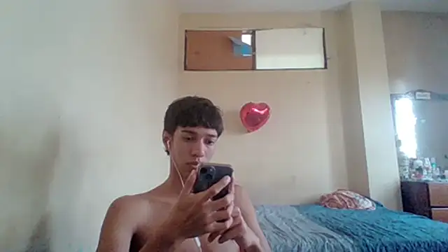 Snapshot of javi_fer chatting on January 6, 3:38 pm javi fer online show from January 6, 3:38 pm