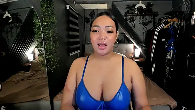 Snapshot of seductiveyumeko69 chatting on September 26, 6:45 pm seductiveyumeko69 online show from September 26, 6:45 pm