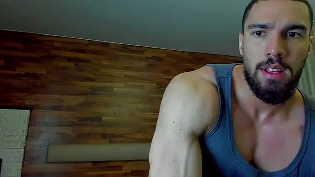 Snapshot of IvanHydee chatting on June 14, 4:36 am IvanHydee online show from June 14, 4:36 am