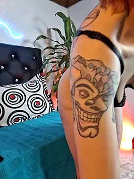 Snapshot of AliciaWhite chatting on September 29, 11:59 am AliciaWhite online show from September 29, 11:59 am