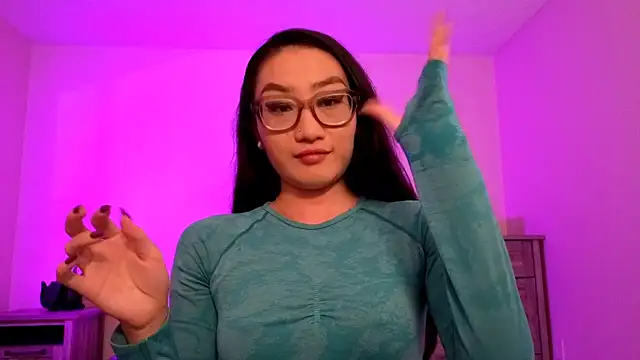 Aliciaz3 online show from October 5, 5:22 pm