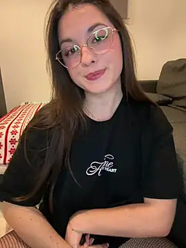 liloush   online show from February 18, 9:55 pm