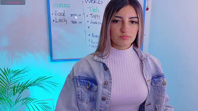 Snapshot of _aitana_001 chatting on June 1, 8:10 pm aitana 001 online show from June 1, 8:10 pm