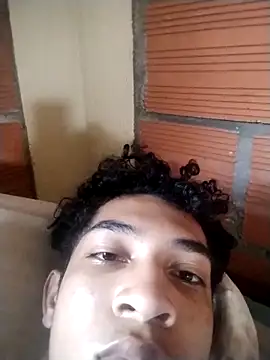 Snapshot of piter200520 chatting on October 5, 9:56 pm piter200520 online show from October 5, 9:56 pm