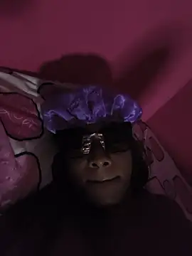 Snapshot of DuCreu chatting on June 14, 5:42 am DuCreu online show from June 14, 5:42 am