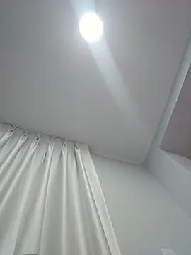 Snapshot of Miss_Pompitas23 chatting on June 6, 3:44 am Miss Pompitas23 online show from June 6, 3:44 am