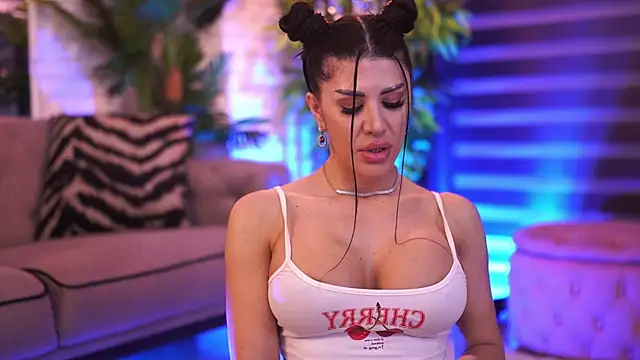 GallienneGold online show from June 25, 6:12 pm