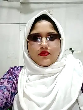 Nusrat-N online show from April 5, 10:40 pm