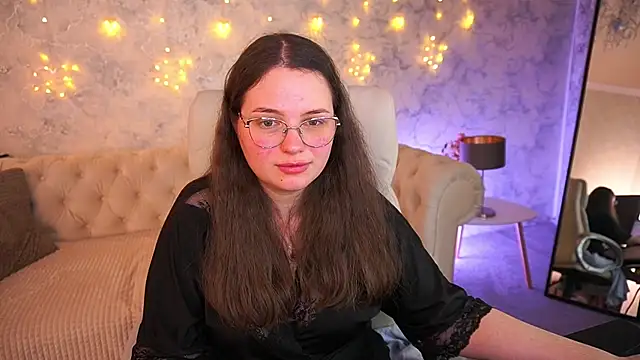 SophieDreamss online show from March 9, 11:20 pm