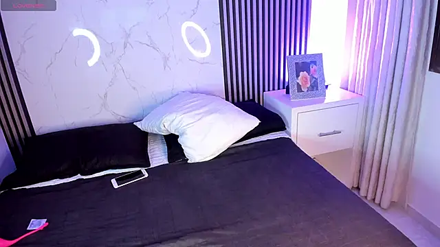 Snapshot of AdharaSweet1_ chatting on September 17, 7:10 am AdharaSweet1 online show from September 17, 7:10 am