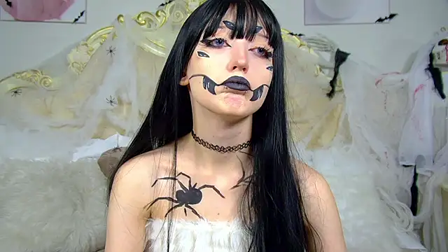 MistyMarlo online show from October 31, 6:25 am