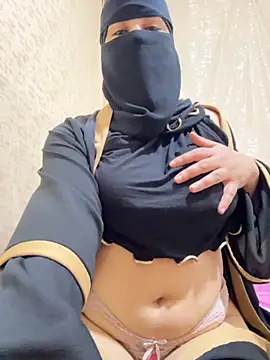 Snapshot of _Laiali_ chatting on November 6, 11:44 am Laiali online show from November 6, 11:44 am