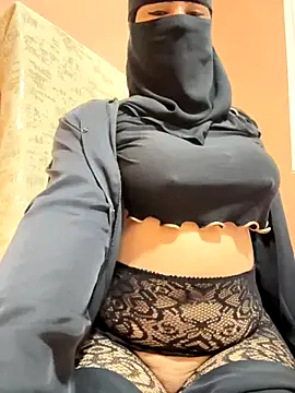  Laiali  online show from November 23, 12:16 pm