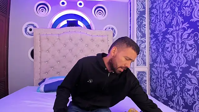 magnus serket online show from December 1, 11:37 am