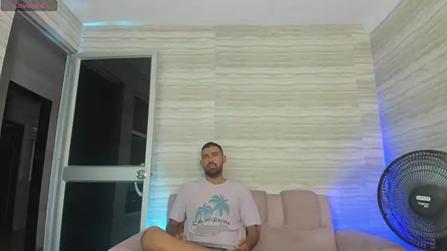 magnus serket online show from January 9, 11:35 am