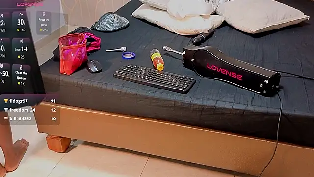 Snapshot of Anamonrroe chatting on March 8, 2:04 am Anamonrroe online show from March 8, 2:04 am