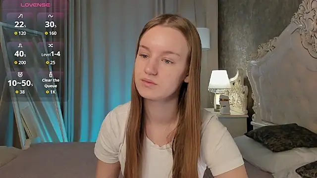 Lucy Shaw online show from October 14, 11:00 am