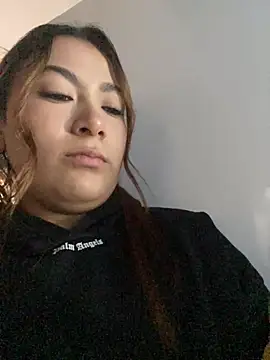 Snapshot of MacarenaRosse chatting on November 30, 8:24 pm MacarenaRosse online show from November 30, 8:24 pm