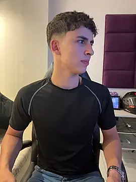 AdrianRinaldi online show from January 15, 8:12 pm