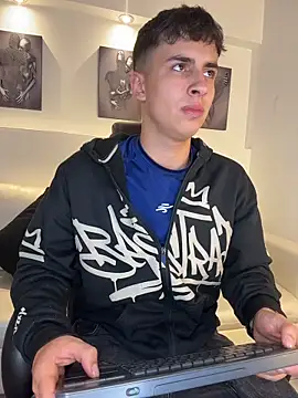 AdrianRinaldi online show from March 16, 8:02 pm