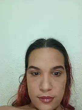 Snapshot of Carolinagarcia12345 chatting on July 15, 5:12 am Carolinagarcia12345 online show from July 15, 5:12 am