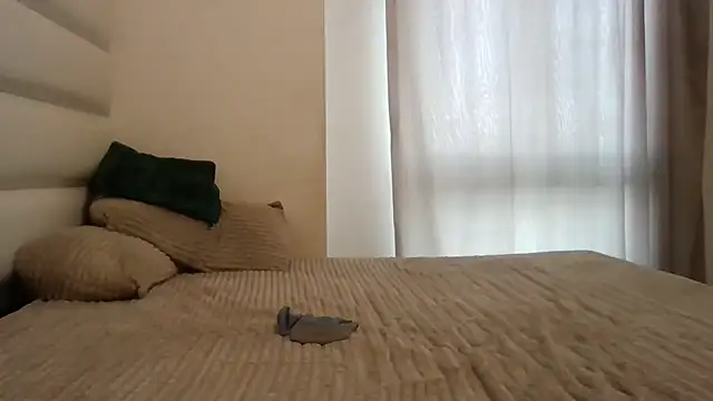 Snapshot of SexyNonnyy chatting on November 30, 3:49 pm SexyNonnyy online show from November 30, 3:49 pm