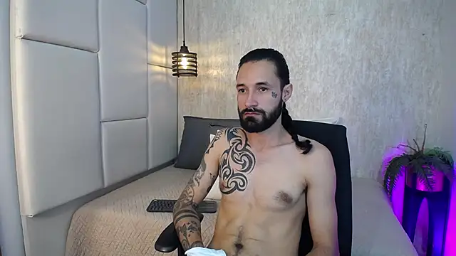 Hisoka 011 online show from February 18, 8:27 pm