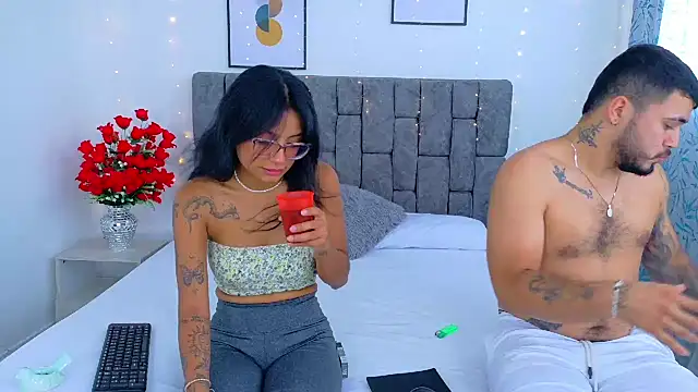 Snapshot of Soffia_Konig_ chatting on December 14, 7:18 pm Soffia Konig online show from December 14, 7:18 pm