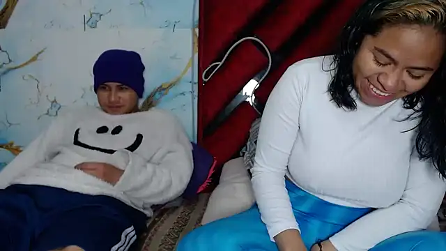 hot lady19 online show from March 9, 3:27 pm